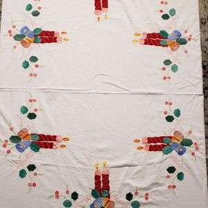 Vintage 64"x84" Rectangle Festive Hand Embroidered Applique Tablecloth & Napkins